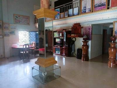 $230,000 Vila