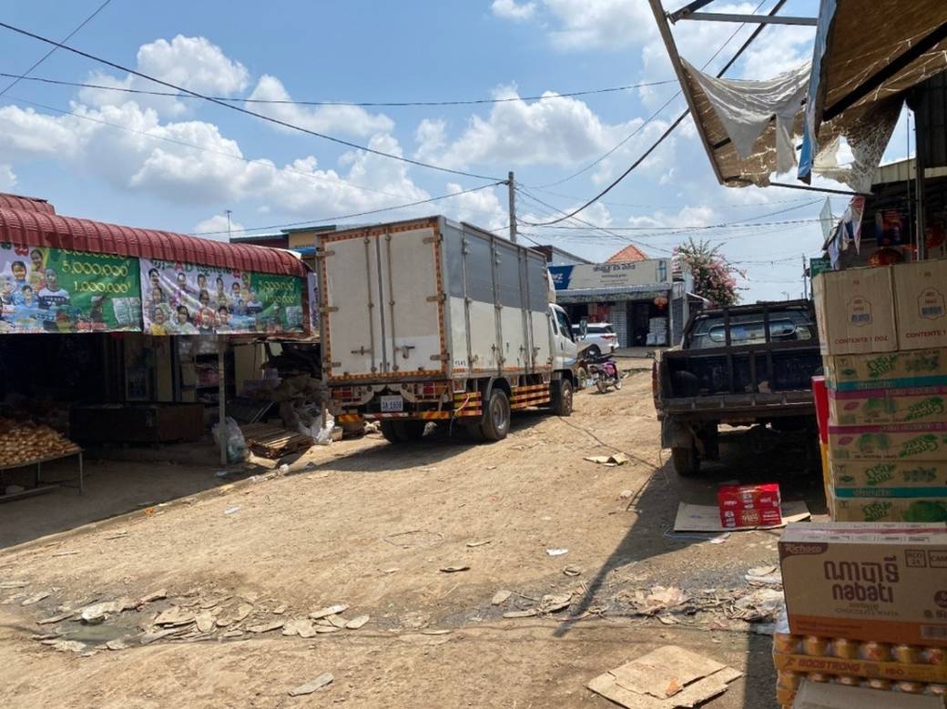 ឃ្លាំង សំរាប់លក់ ទំហំផ្ទះ 185 ម៉ែត្រការ៉េ នៅSvay Chek