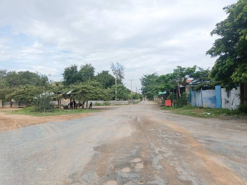 786 sqm Living Size Vila Na prodej in Chbar Mon