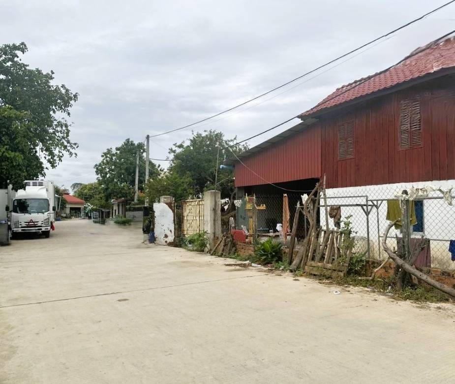 405 sqm Land Size House and lot For Sale