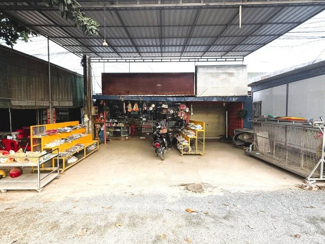 Shophouse Na prodej in Kandaol Dom, Chbar Mon, Kampong Speu