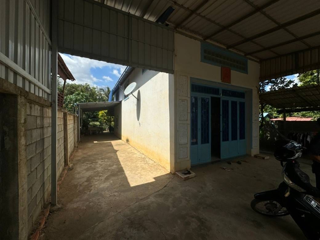 48 sqm Living Size House and lot For Sale in Chbar Mon