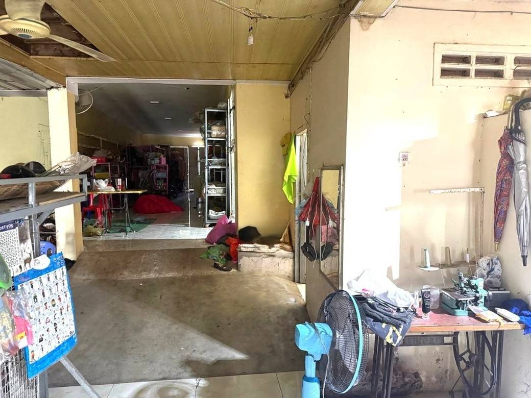 372 sqm Land Size Shophouse Na prodej