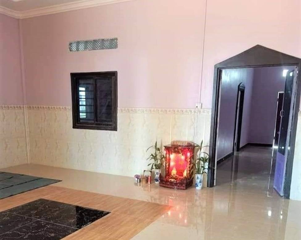 207 sqm Living Size House and lot Na prodej in Chhuk