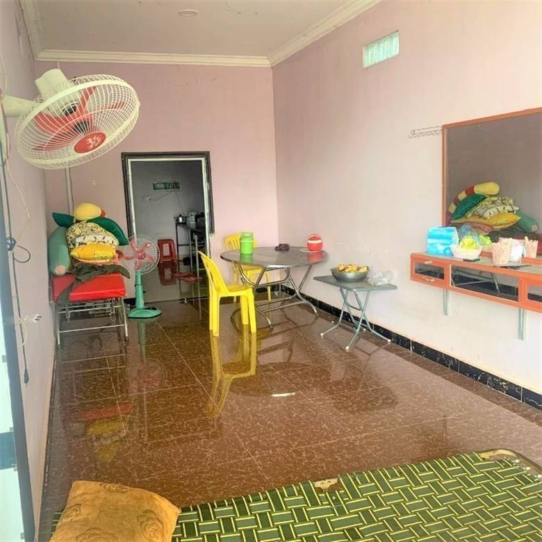 1,562 sqm Land Size House and lot Na prodej