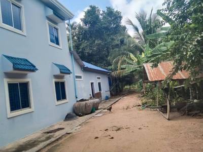 281 sqm Living Size House and lot Na prodej in Odongk