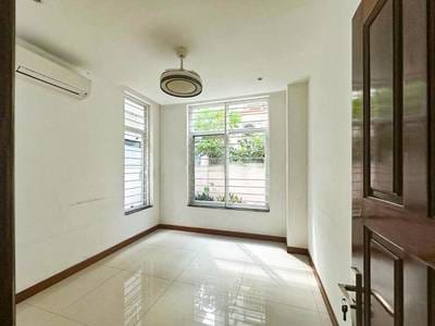 Vila K pronájmu in Chamkarmon $2,600