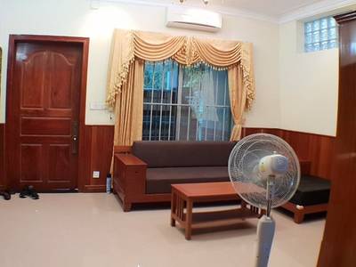 已装修联排住宅出租