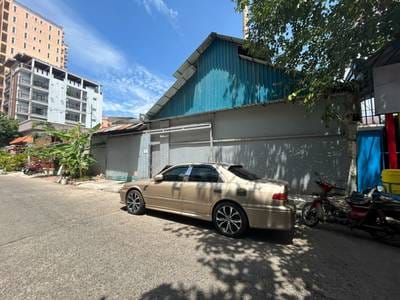 450 sqm Living Size Sklad K pronájmu in Chamkarmon