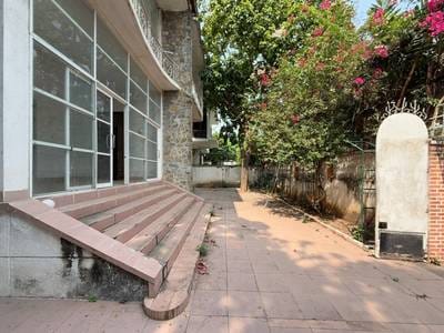 544 sqm Land Size Vila K pronájmu