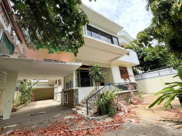 Villa À louer à Chakto Mukh, Daun Penh, Phnom Penh