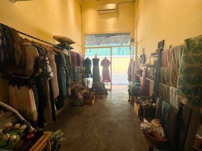 96 sqm Living Size Shophouse Na prodej in Daun Penh
