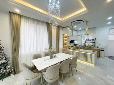 The ML Tiara | Willa Na sprzedaż z 6 sypialniami za $450,000