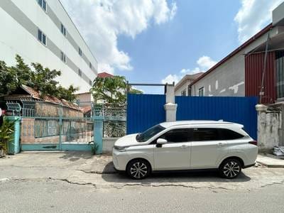 442 sqm Land Size Lot K pronájmu