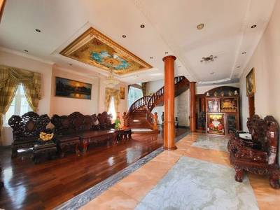 វីឡា សំរាប់ជួល នៅChamkarmon តម្លៃ $4,800