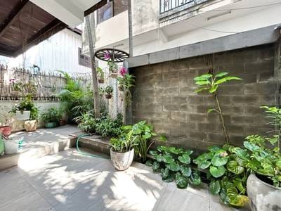 $1,500 Villa
