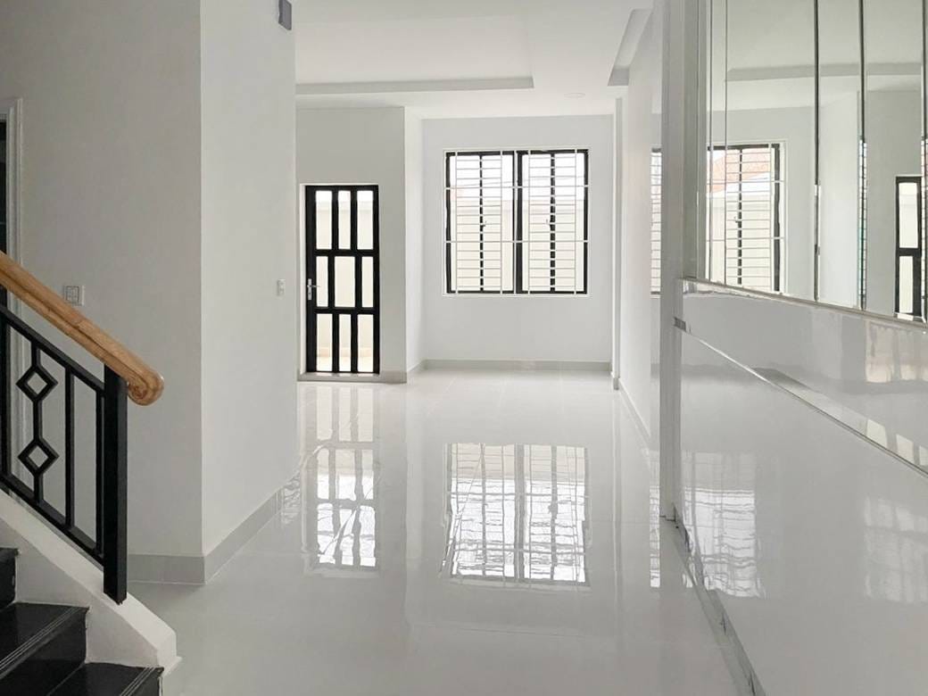 Nirouth别墅For Sale & Rent，位于Nirouth