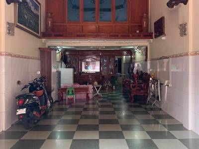 Daun Penh302.4平方米使用面积店屋出售