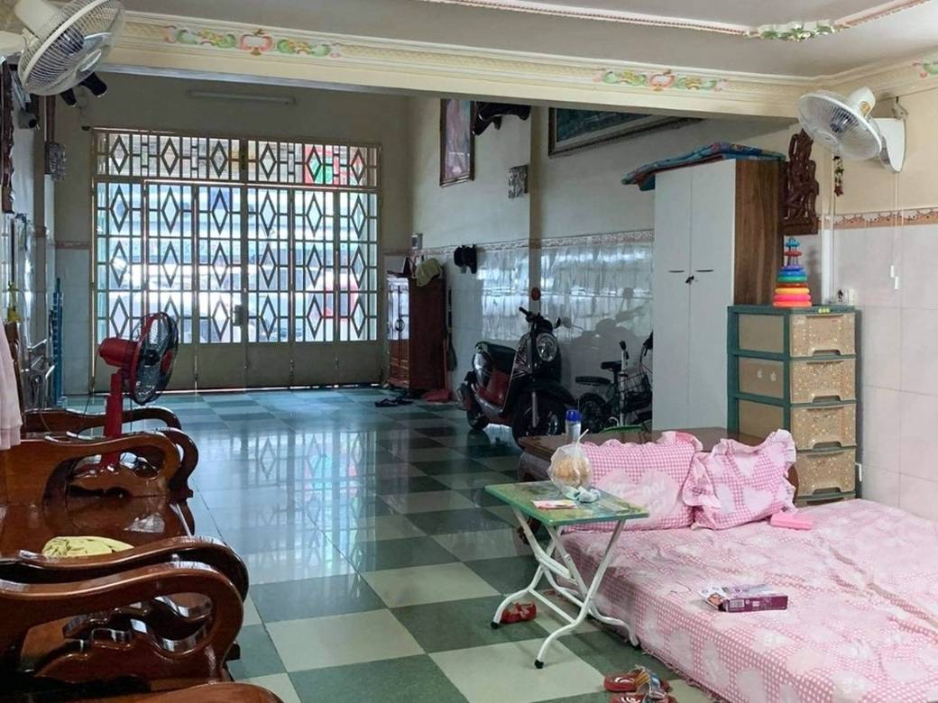 店屋出售，位于新街市3分区, 隆边区, 金边