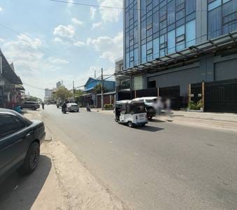 ឃ្លាំង សំរាប់ជួល ទំហំដី 612 ម៉ែត្រការ៉េ