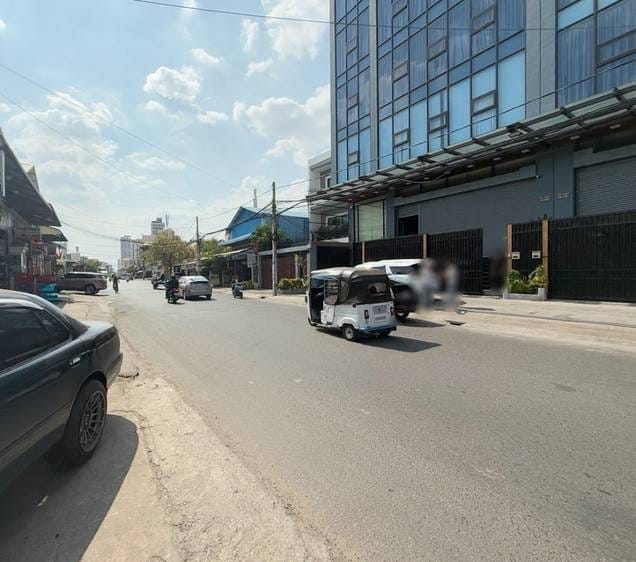 ឃ្លាំង សំរាប់ជួល ទំហំដី 612 ម៉ែត្រការ៉េ