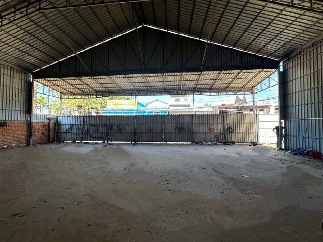 คลังสินค้า สำหรับเช่า ขนาดที่ดิน 600 ตร.ม.