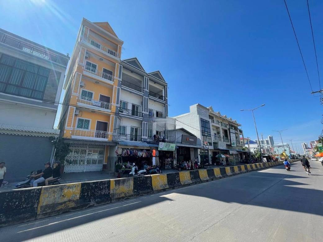 $275,000 Flat House