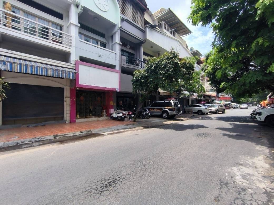 Tumnob Tuek店屋出租，位于Tumnob Tuek