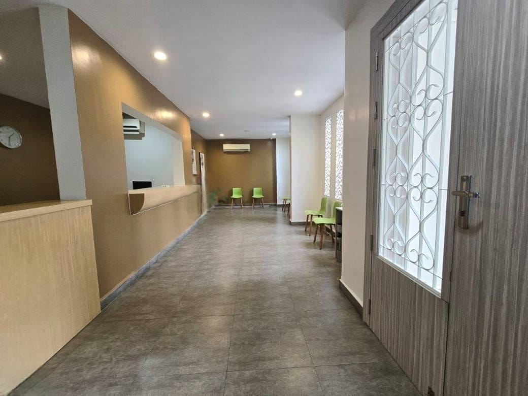 $5,500 Villa