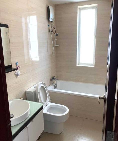 3 Bedrooms Condo Na prodej for $220,000