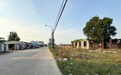 Lot Na wynajem w Sen Sok Zapytaj