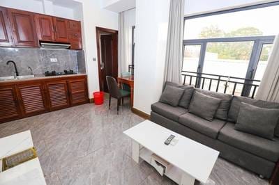$450 Flat House
