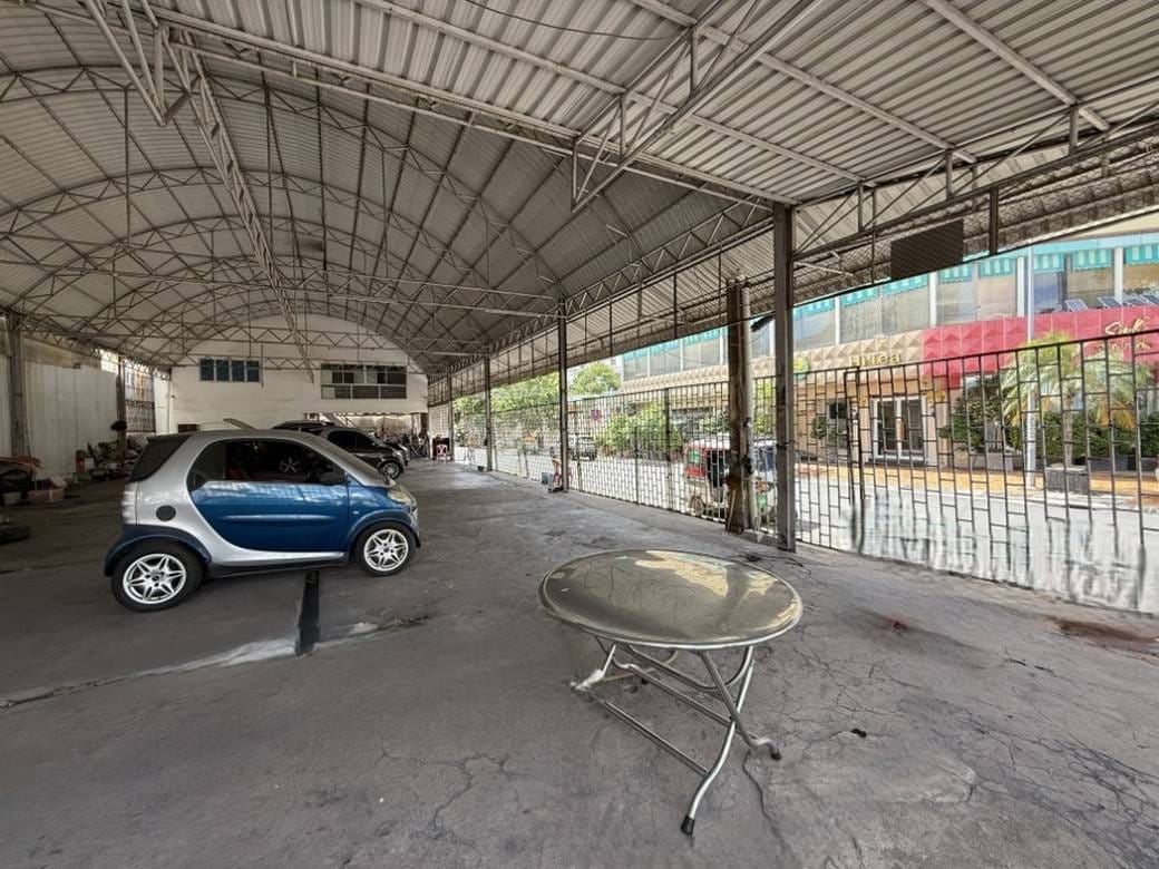 Chakto Mukh Warehouse For Rent in Chakto Mukh