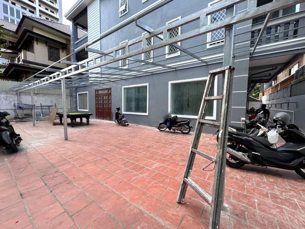 $3,500 Vila