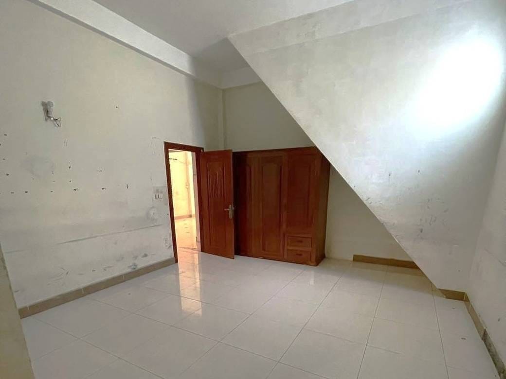 $3,500 Vila