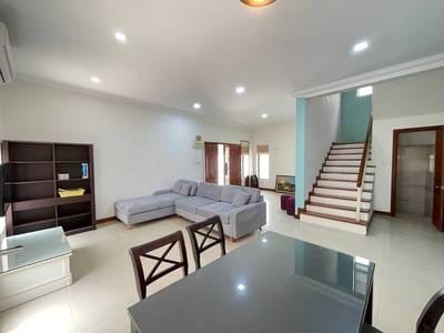 $1,500 Vila