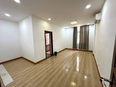 Shophouse K pronájmu in Daun Penh $1,800