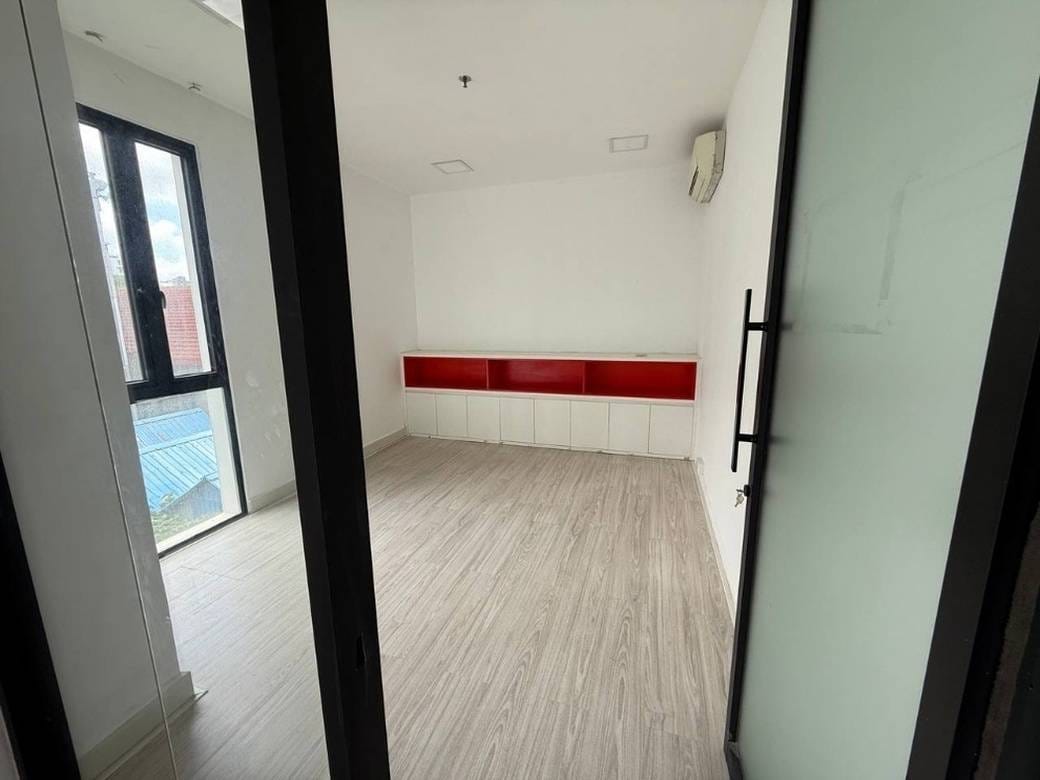 Aura Condominium | Kanceláře K pronájmu in Boeng Reang, Daun Penh, Phnom Penh