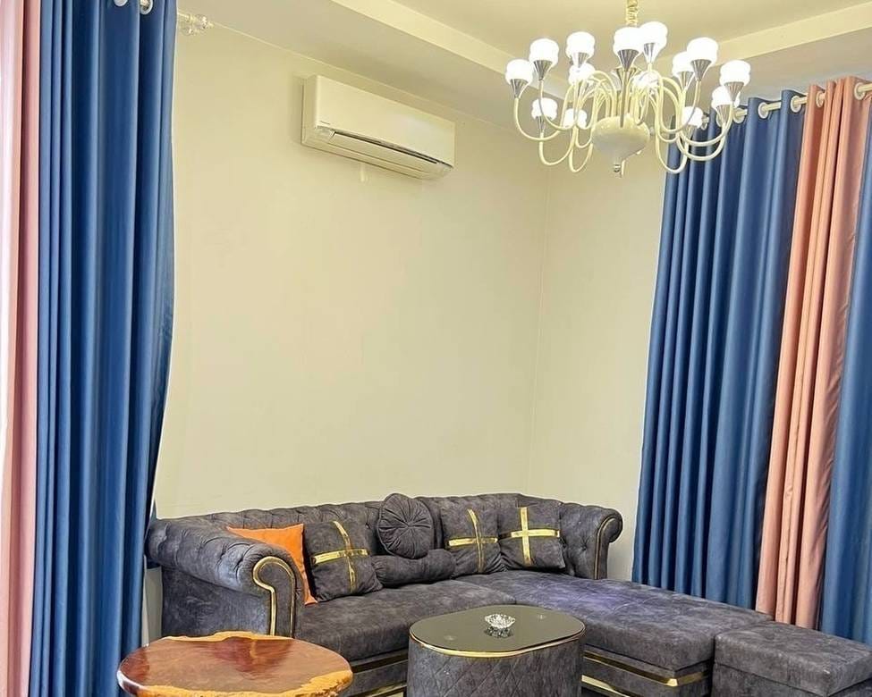 វីឡា តម្លៃ $2,000