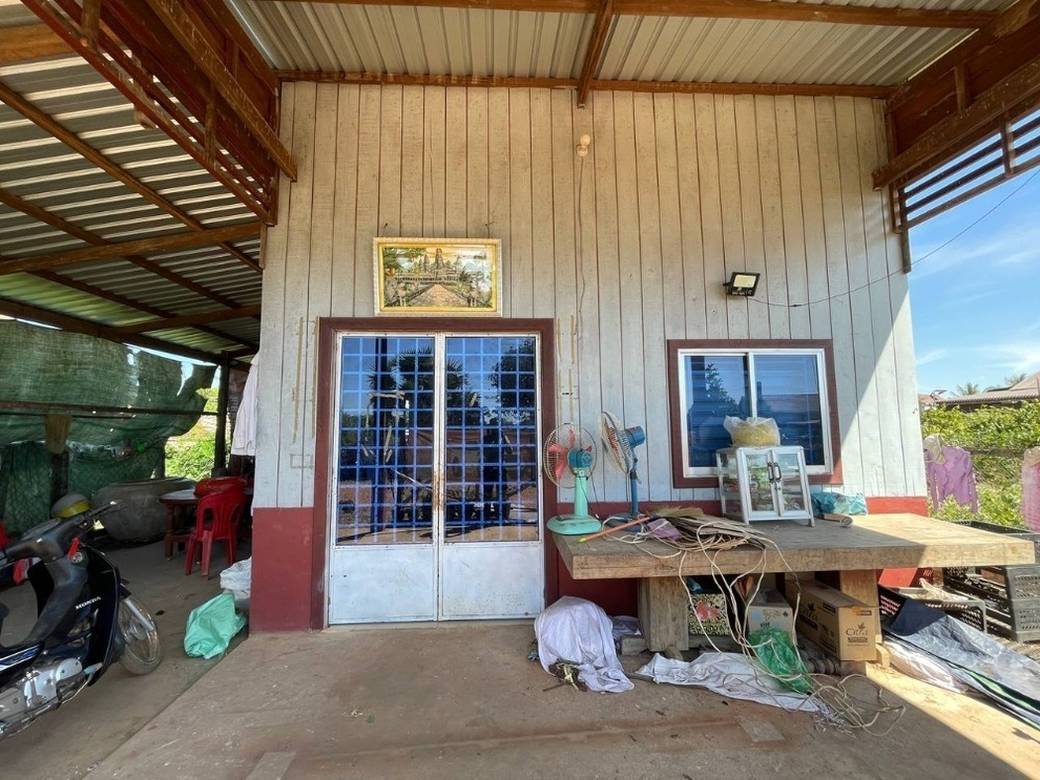 House and lot สำหรับขาย พื้นที่ใช้สอย 123 ตร.ม. ใน Stueng Traeng