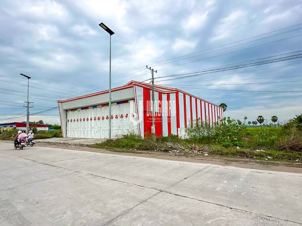 680 sqm Land Size Sklad K pronájmu