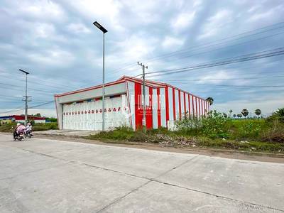 680 sqm Land Size Sklad K pronájmu