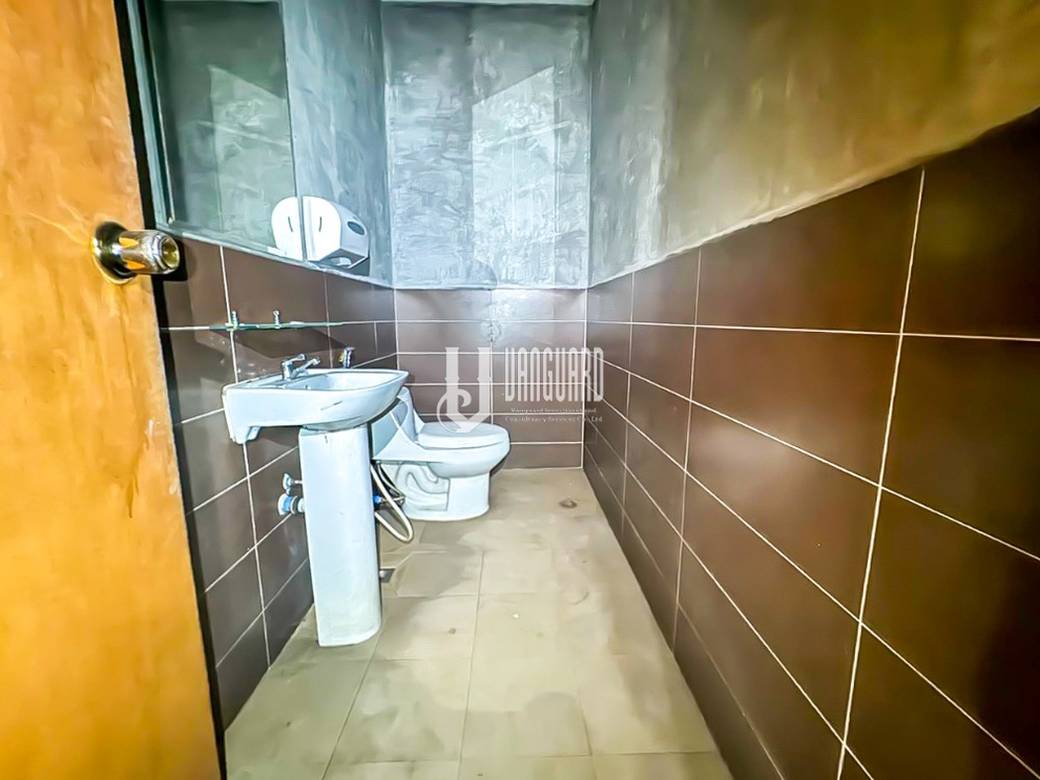 Boeng Keng KangCommercialShophouse出租，价格$1,800