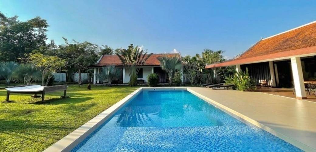 3,252 sqm Land Size Вилла Для Продажи