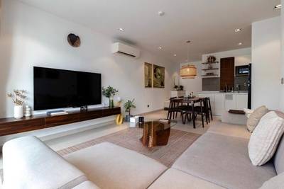 Condo Na sprzedaż z 2 sypialniami za $250,000