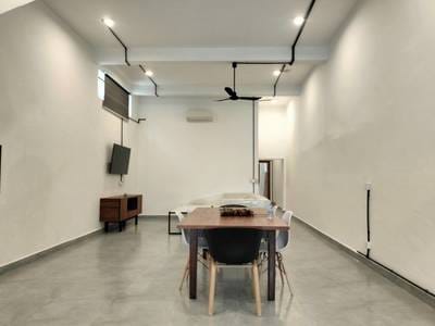 Apartment For Rent with 1 Parking Space