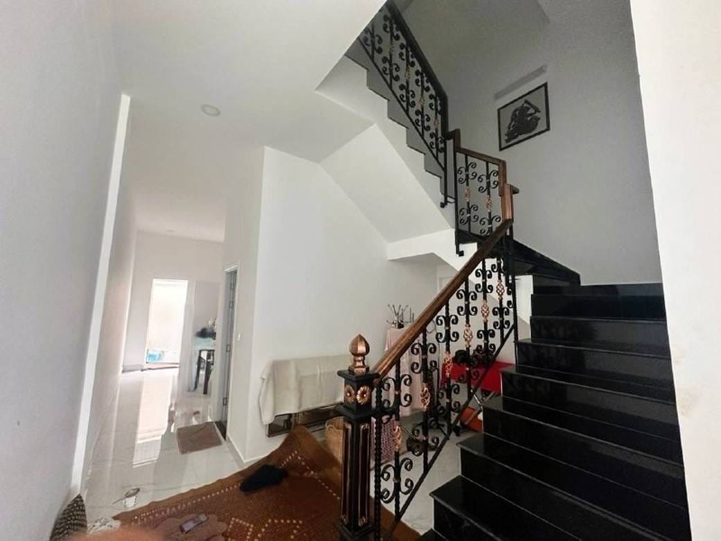 92 sqm Land Size Shophouse Na prodej