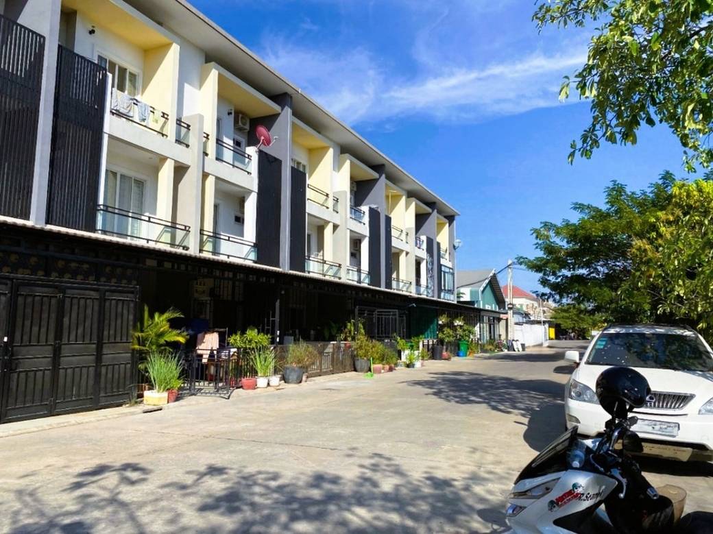 Flat House Na prodej in Phnom Penh Thmey, Sen Sok, Phnom Penh