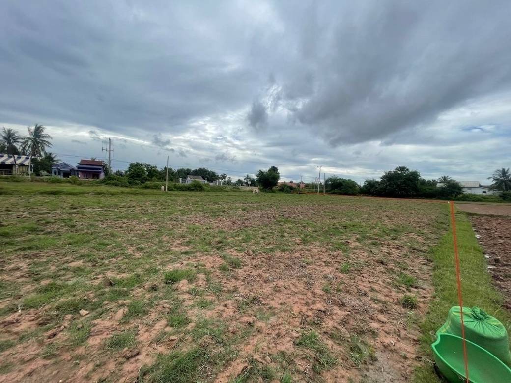 1,864 sqm Land Size Lot For Sale