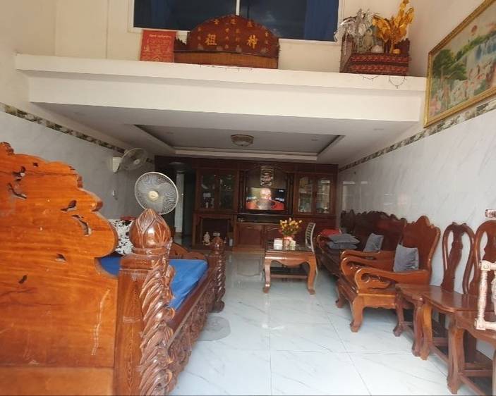 336 sqm Living Size Vila Na prodej in Prek Pnov